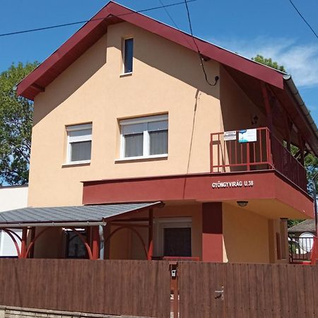 Gyoengyvirag Apartmanhaz Hajdúszoboszló Eksteriør bilde