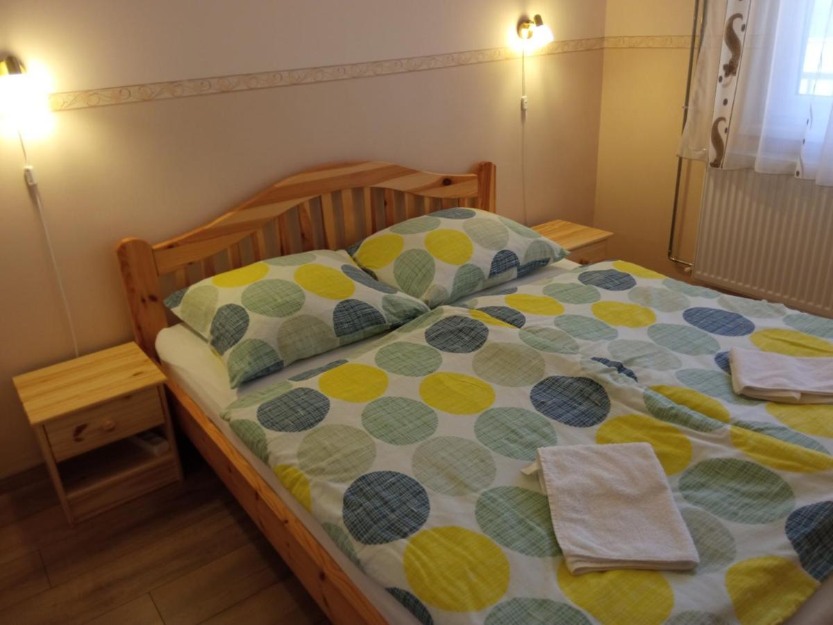 Gyoengyvirag Apartmanhaz Hajdúszoboszló Eksteriør bilde
